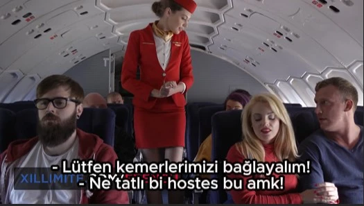 Hostes pornosu – Uçakta karısını hostesle aldatıyor